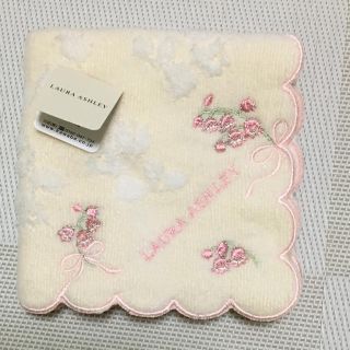 ローラアシュレイ(LAURA ASHLEY)の《新品未使用》LAURA ASHLEY タオルハンカチ(25×25㎝)(ハンカチ)