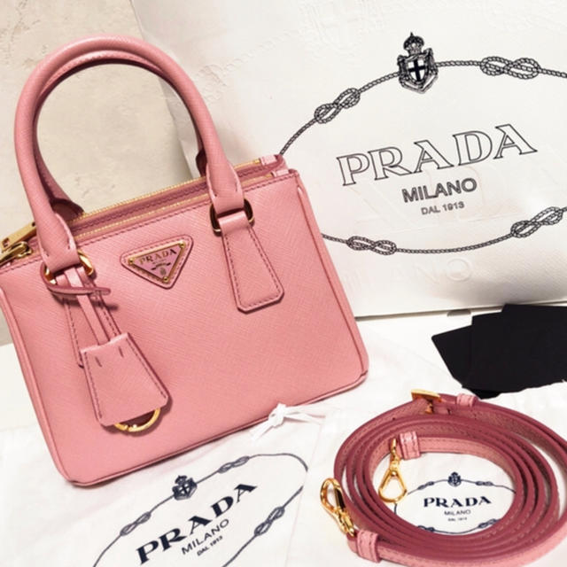 PRADA(プラダ)のPRADA ♡ 新品 ガレリア ミニ ペールピンク レディースのバッグ(ショルダーバッグ)の商品写真