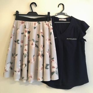 ミッシュマッシュ(MISCH MASCH)のセットコーデ♡ノエラ花柄スカート♡ミッシュマッシュフリルブラウス♡M(セット/コーデ)