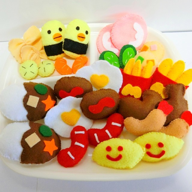 フェルト ままごと 30点 セット お子様ランチの通販 by h's shop