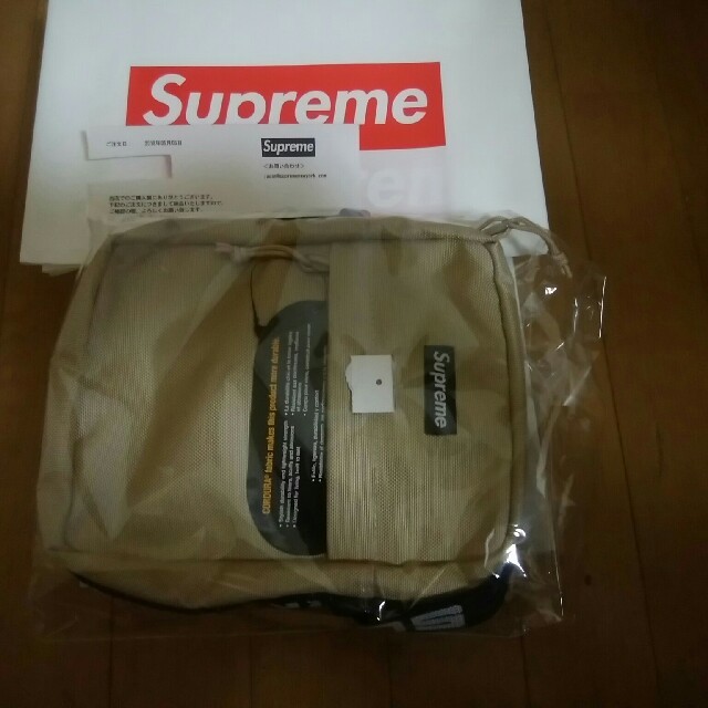 supremeショルダーバッグショルダーバッグ