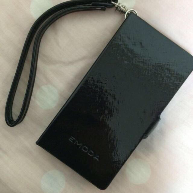 EMODA(エモダ)のEMODA iPhone5.5sケース スマホ/家電/カメラのスマホアクセサリー(モバイルケース/カバー)の商品写真