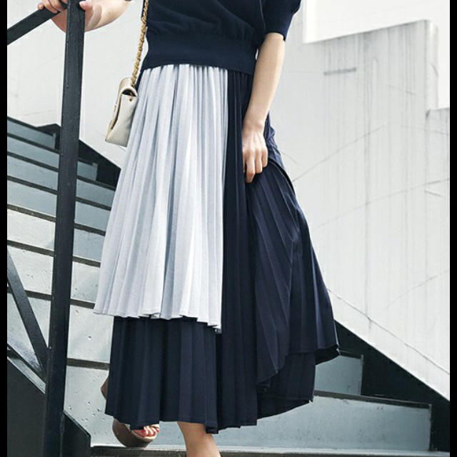 STUDIOUS(ステュディオス)のfemind tokyo アシメプリーツスカート レディースのスカート(ロングスカート)の商品写真