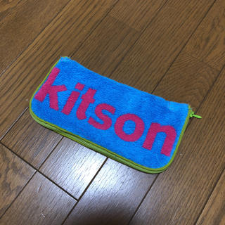キットソン(KITSON)のペットボトルカバー(日用品/生活雑貨)