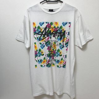 ステューシー(STUSSY)のSTUSSY ステューシー ワールドツアー 花柄 Tシャツ 多数出品中！(Tシャツ/カットソー(半袖/袖なし))