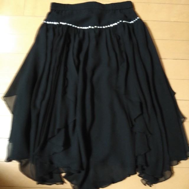 CHACOTT(チャコット)のCHACOTTラインストーン付スカート レディースのスカート(ひざ丈スカート)の商品写真