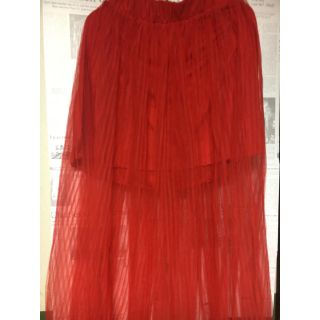 エイチアンドエム(H&M)の赤 RED チュールスカート シースルー  H&M(ロングスカート)