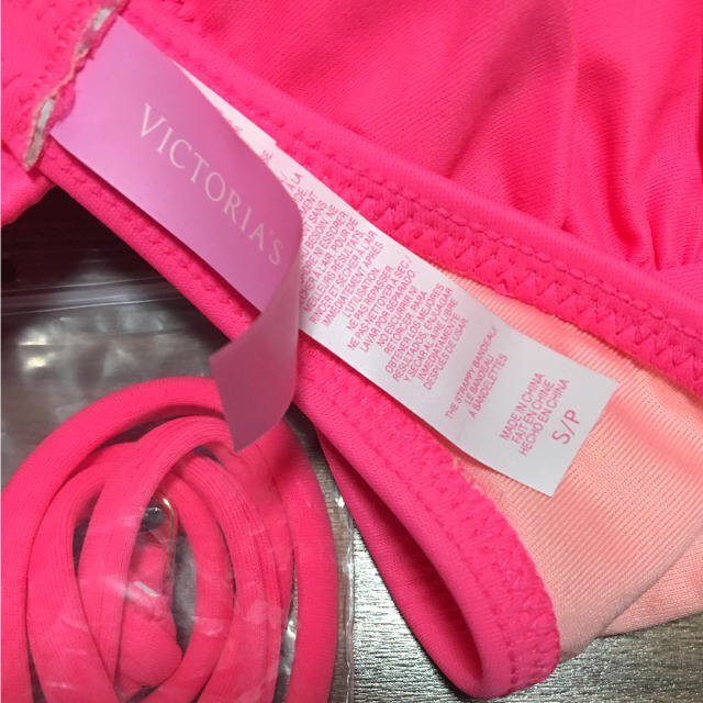 Victoria's Secret(ヴィクトリアズシークレット)の専用  ヴィクトリアシークレット バンドゥ  水着 ビキニ トップス レディースの水着/浴衣(水着)の商品写真
