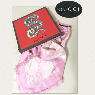 グッチ(Gucci)のGUCCI ゴースト 日本限定カラー お星さま×GG 大判スカーフ(バンダナ/スカーフ)