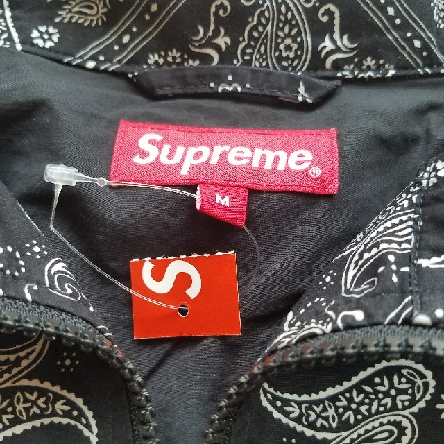 Supreme(シュプリーム)の希少M  Supreme Bandana Track Jacket 黒BOX メンズのジャケット/アウター(ナイロンジャケット)の商品写真