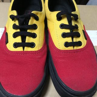 ヴァンズ(VANS)のスニーカー(スニーカー)