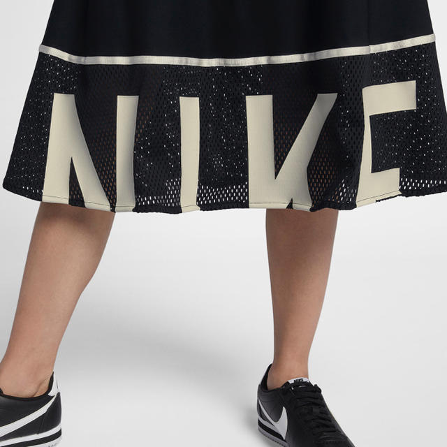 NIKE - 本日限定NIKE W MESH SKIRT ナイキ ウィメンズメッシュスカートMの通販 by オサムちゃん's shop｜ナイキ