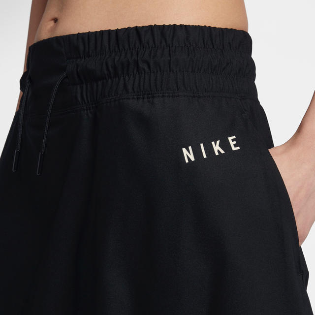 NIKE(ナイキ)の本日限定NIKE W MESH SKIRT ナイキ ウィメンズメッシュスカートM レディースのスカート(ロングスカート)の商品写真