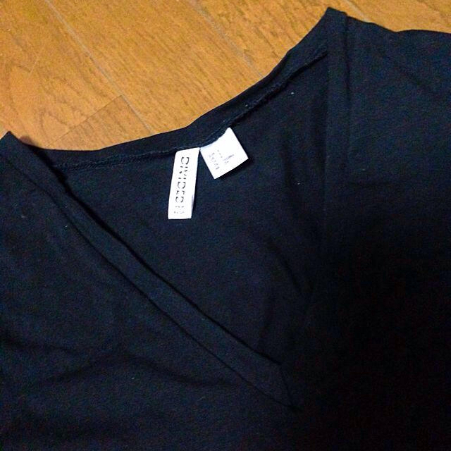 H&M(エイチアンドエム)のVネックTシャツ&ショーパン レディースのトップス(Tシャツ(半袖/袖なし))の商品写真