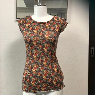 ザラ(ZARA)のZARA★花柄Tシャツ(Tシャツ(半袖/袖なし))