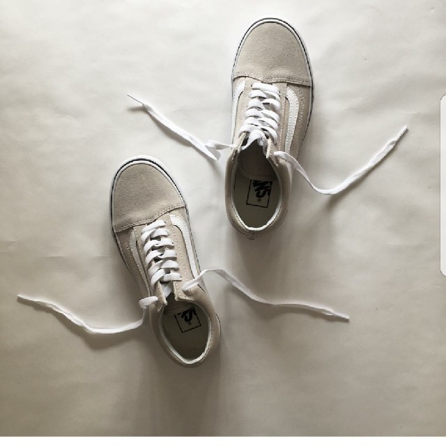 BEAUTY&YOUTH UNITED ARROWS(ビューティアンドユースユナイテッドアローズ)の☆VANSオールドスクール23.5新品未使用ベージュ レディースの靴/シューズ(スニーカー)の商品写真