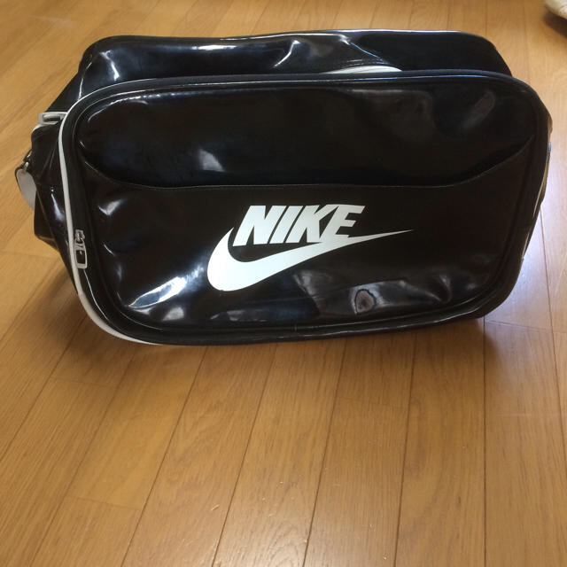 NIKE(ナイキ)のスポーツバック エナメル メンズのバッグ(その他)の商品写真