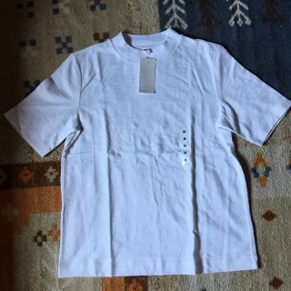 ユニクロ(UNIQLO)のユニクロ ボトルネック白T(Tシャツ(半袖/袖なし))