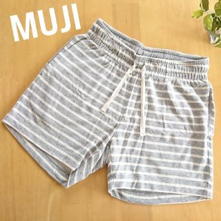 ムジルシリョウヒン(MUJI (無印良品))の【美品】無印良品  ショートパンツ  M  白×グレーボーダー(ショートパンツ)