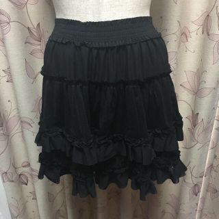 アクシーズファム(axes femme)の黒スカート(ペチコートとしても使用可能)(ひざ丈スカート)