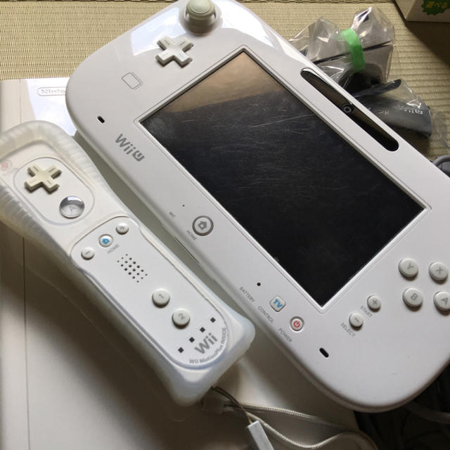 Wii U(ウィーユー)のみやび様専用Wii U ファミリープレミアムセット＋Wii Fit U 32GB エンタメ/ホビーのゲームソフト/ゲーム機本体(家庭用ゲーム機本体)の商品写真