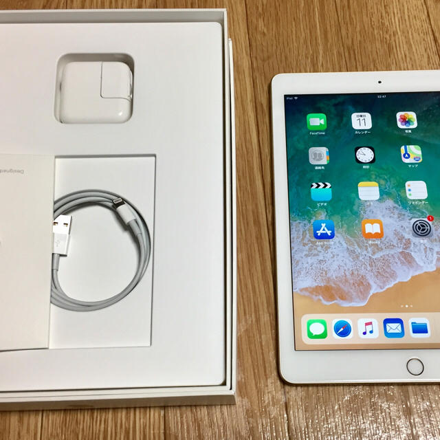 Apple - 美品 iPad 第五世代 32Gの通販 by テツ's shop｜アップルならラクマ