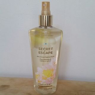 ヴィクトリアズシークレット(Victoria's Secret)の【新品】ヴィクトリアシークレット フレグランスミスト(その他)