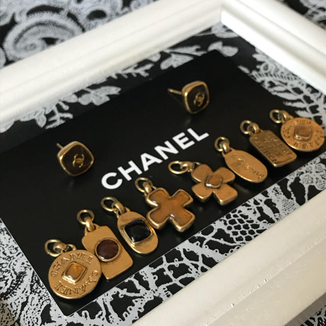 レディース♕CHANEL 4チャームピアス♕