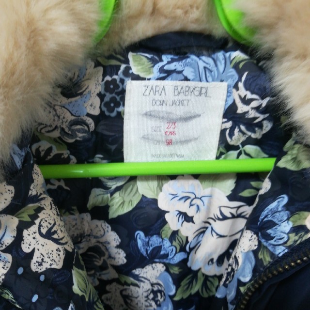 ZARA KIDS(ザラキッズ)のZARA　ザラ　キッズ　ベビー　98センチ　ダウン　ジャケット　コート キッズ/ベビー/マタニティのキッズ服男の子用(90cm~)(ジャケット/上着)の商品写真