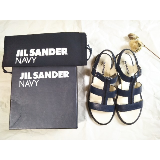 Jil Sander(ジルサンダー)のJIL SANDER NAVY【ジルサンダーネイビー】レザーサンダル レディースの靴/シューズ(サンダル)の商品写真