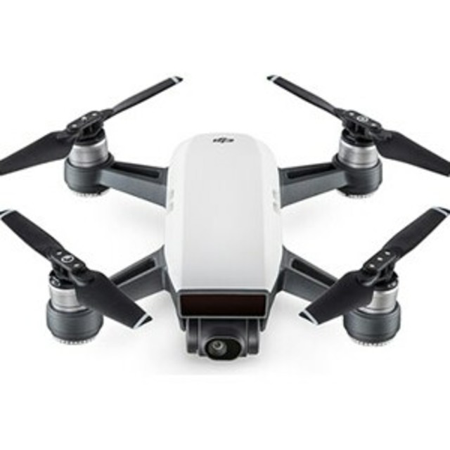 DJI SPARK  白 ラスト1 エンタメ/ホビーのおもちゃ/ぬいぐるみ(ホビーラジコン)の商品写真