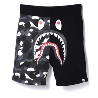 アベイシングエイプ(A BATHING APE)のナツ様専用APE CITY CAMO SHARK SWEAT SHORTS2XL(ショートパンツ)