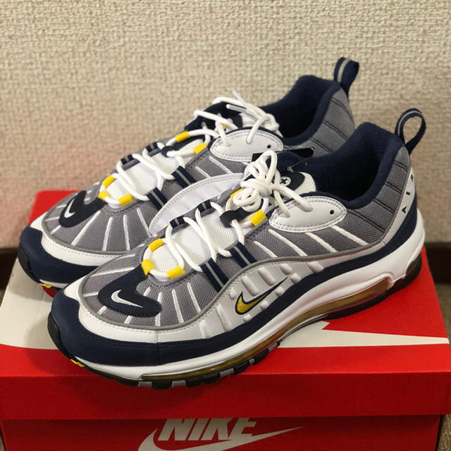 NIKE(ナイキ)のNIKE AIR MAX 98 OG TOUR YELLOW 28.5cm メンズの靴/シューズ(スニーカー)の商品写真