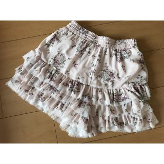 レストローズ(L'EST ROSE)の数回着美品 レストローズ   淡ピンク花柄キュロット  M(キュロット)