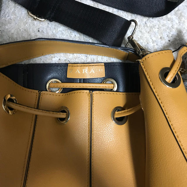 ZARA(ザラ)のZARA トートバッグ レディースのバッグ(トートバッグ)の商品写真