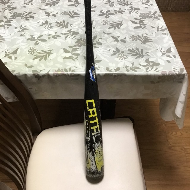 Louisville Slugger(ルイスビルスラッガー)のCATALYST 少年軟式バット　78センチ　580グラム スポーツ/アウトドアの野球(バット)の商品写真