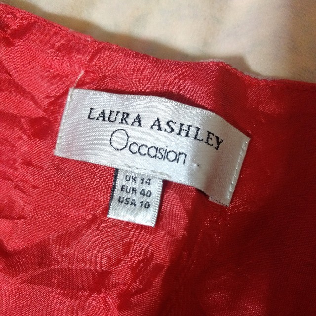 LAURA ASHLEY(ローラアシュレイ)のohana様 レディースのワンピース(ひざ丈ワンピース)の商品写真