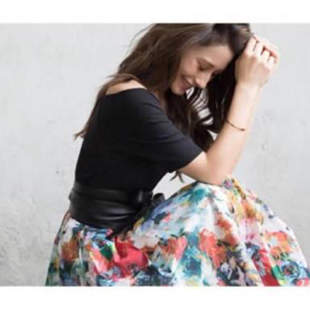 GRL(グレイル)の【新品未使用タグ付き】花柄フレアスカート レディースのスカート(ひざ丈スカート)の商品写真