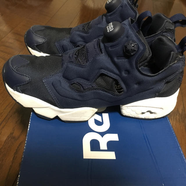 Reebok(リーボック)のINSTA PUMP FURY(インスタポンプフューリー) メンズの靴/シューズ(スニーカー)の商品写真