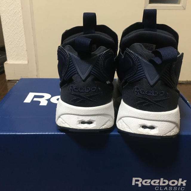 Reebok(リーボック)のINSTA PUMP FURY(インスタポンプフューリー) メンズの靴/シューズ(スニーカー)の商品写真