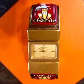 エルメス(HERMES)のまろん様専用 新品同様 エルメス ロケ ☆七宝焼腕時計 RED&Gold(腕時計)