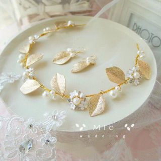 ❁ヘッドドレス&ピアス 二点セット❁ゴールドリーフ＆フラワー❁MKA(ウェディングドレス)