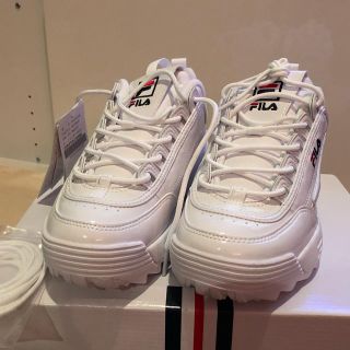 フィラ(FILA)のFILA DISRUPTOR2 ENAMEL フィラ 海外限定品 日本未発売(スニーカー)