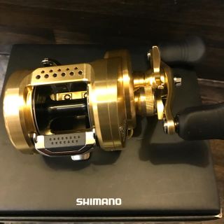 SHIMANO - 15カルカッタコンクエスト400 右巻き 新品 の通販 by