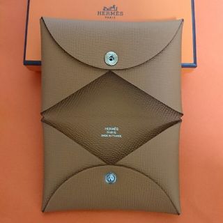 エルメス(Hermes)の本日限定価格【HERMES】カルヴィ カードケース新品未使用 刻印C 2018年(名刺入れ/定期入れ)