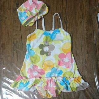 あゆーら様専用！120☆女の子 水着☆花柄 ワンピース(水着)