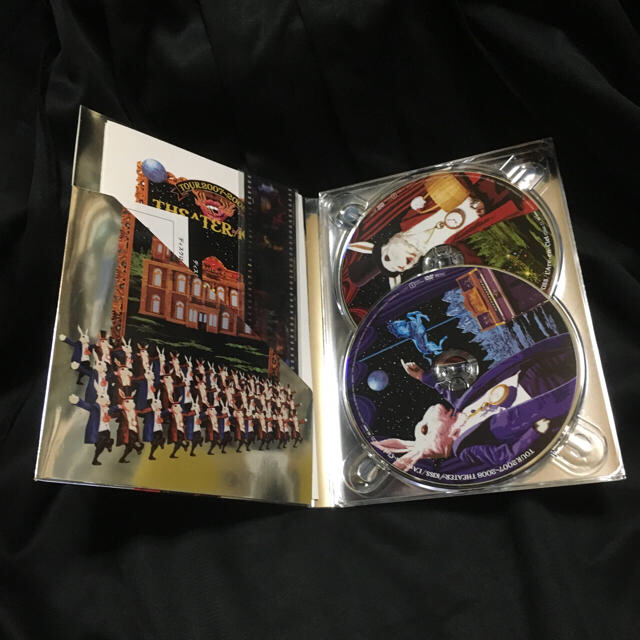 L'Arc～en～Ciel(ラルクアンシエル)のL'Arc-en-Ciel THEATER OF KISS初回仕様DVD2枚組 エンタメ/ホビーのDVD/ブルーレイ(ミュージック)の商品写真