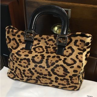 FENDI(レオパード ・ ハンドバッグ)のフリマアイテム一覧 FENDI(レオパード ・ ハンドバッグ)のフリマアイテム一覧