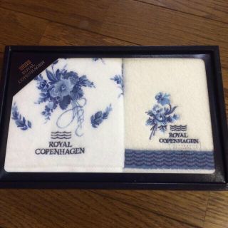 ロイヤルコペンハーゲン(ROYAL COPENHAGEN)のギフト用タオルセット 新品(ハンカチ)