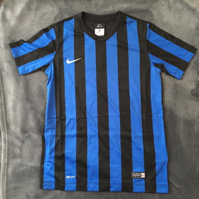 NIKE(ナイキ)のナイキ ゲームシャツ プラシャツ  150 NIKE スポーツ/アウトドアのサッカー/フットサル(ウェア)の商品写真